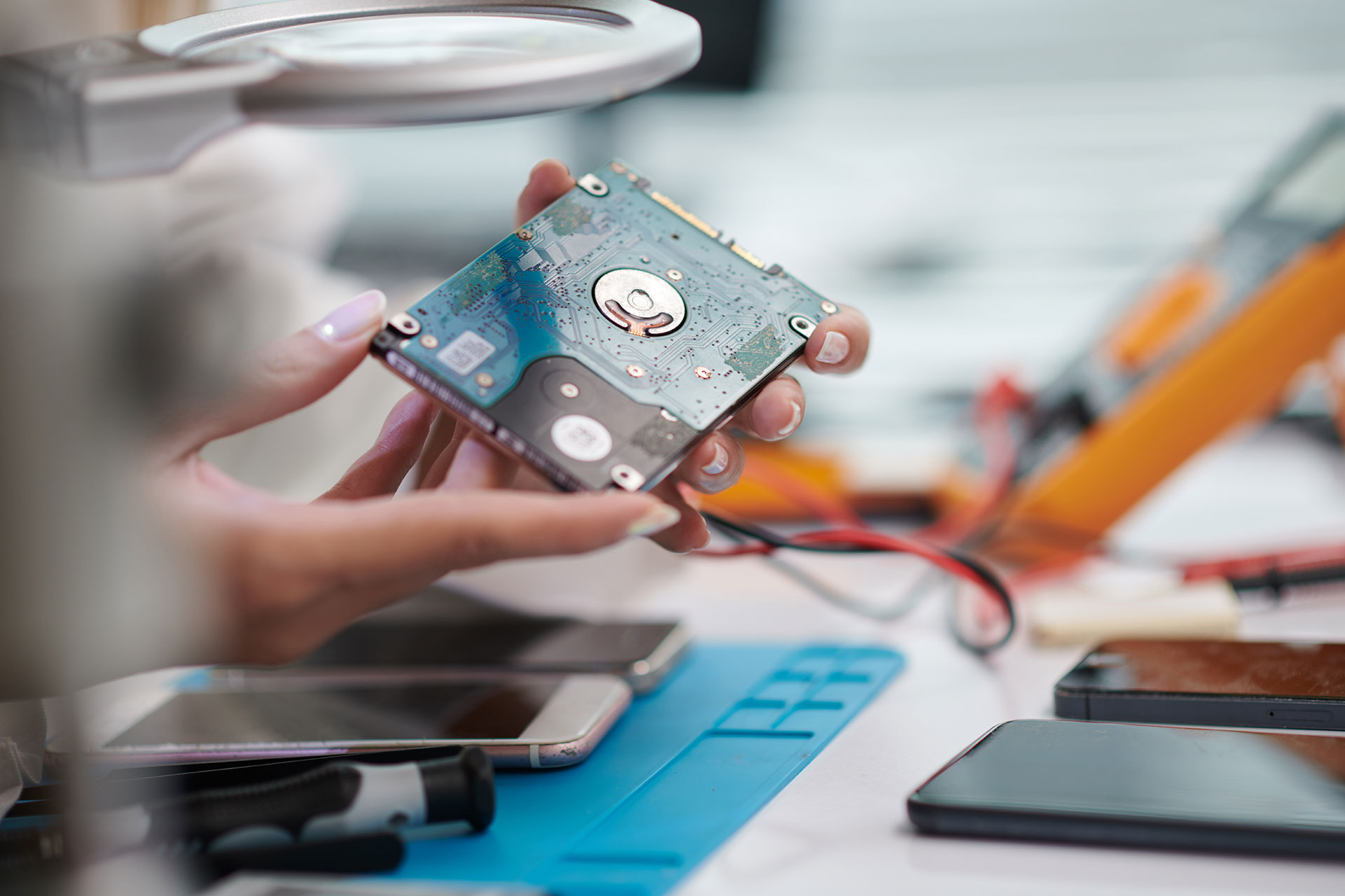 Hard Drive Component Recovery Denver - Golden Data Recovery professional service in Colorado